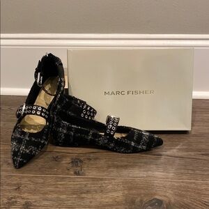 Never Worn- Marc Fisher Black Crocodile Flats